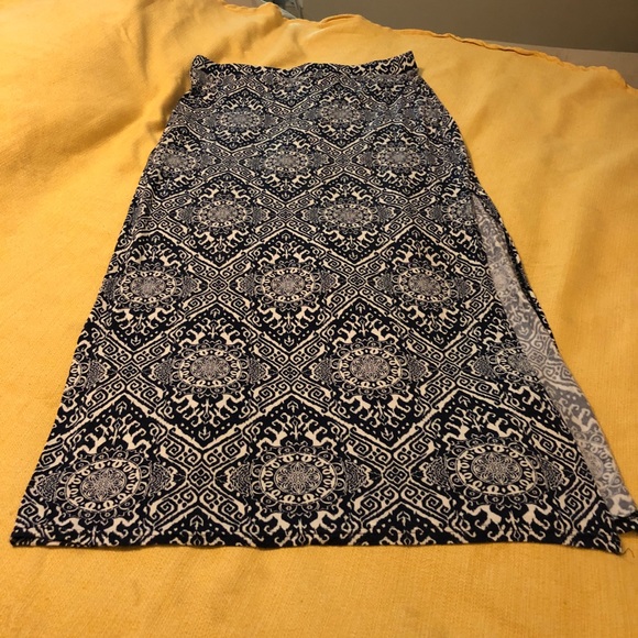 Banana Republic Maxi Skirt - Picture 6 of 8
